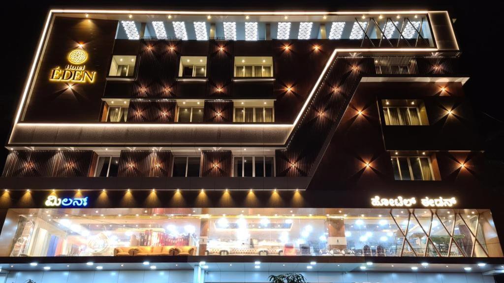Hotel Eden Kárvár Kültér fotó