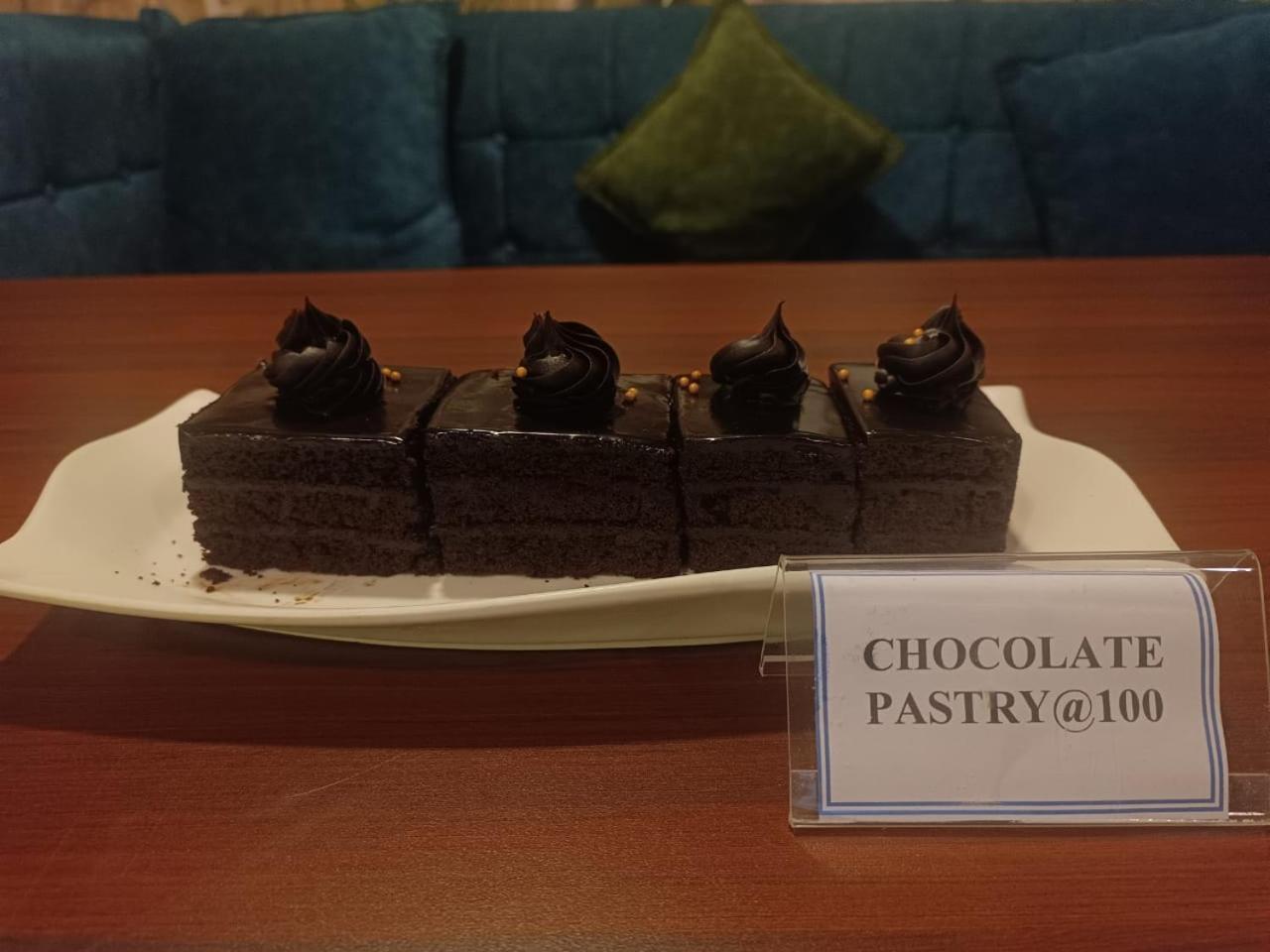 Hotel Eden Kárvár Kültér fotó