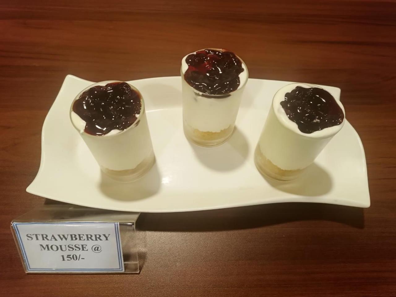 Hotel Eden Kárvár Kültér fotó